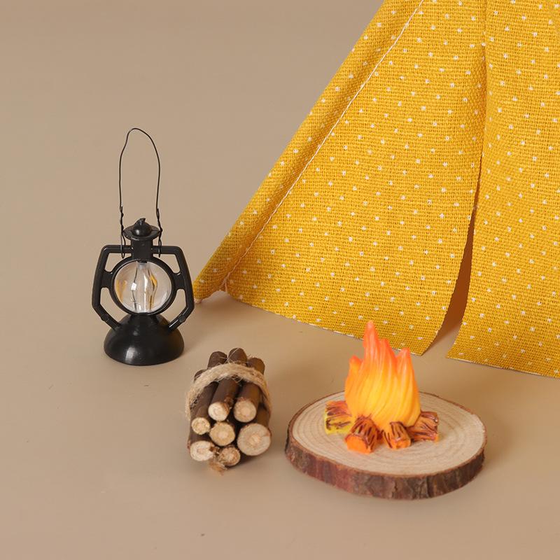 Outdoor Camping Equipment - เต็นท์จำลองขนาด 1:12 สำหรับตกแต่ง โมเดลเต็นท์แคมป์ปิ้ง ของตกแต่งฉากจำลองกลางแจ้ง อุปกรณ์เสริมฉากจิ๋ว